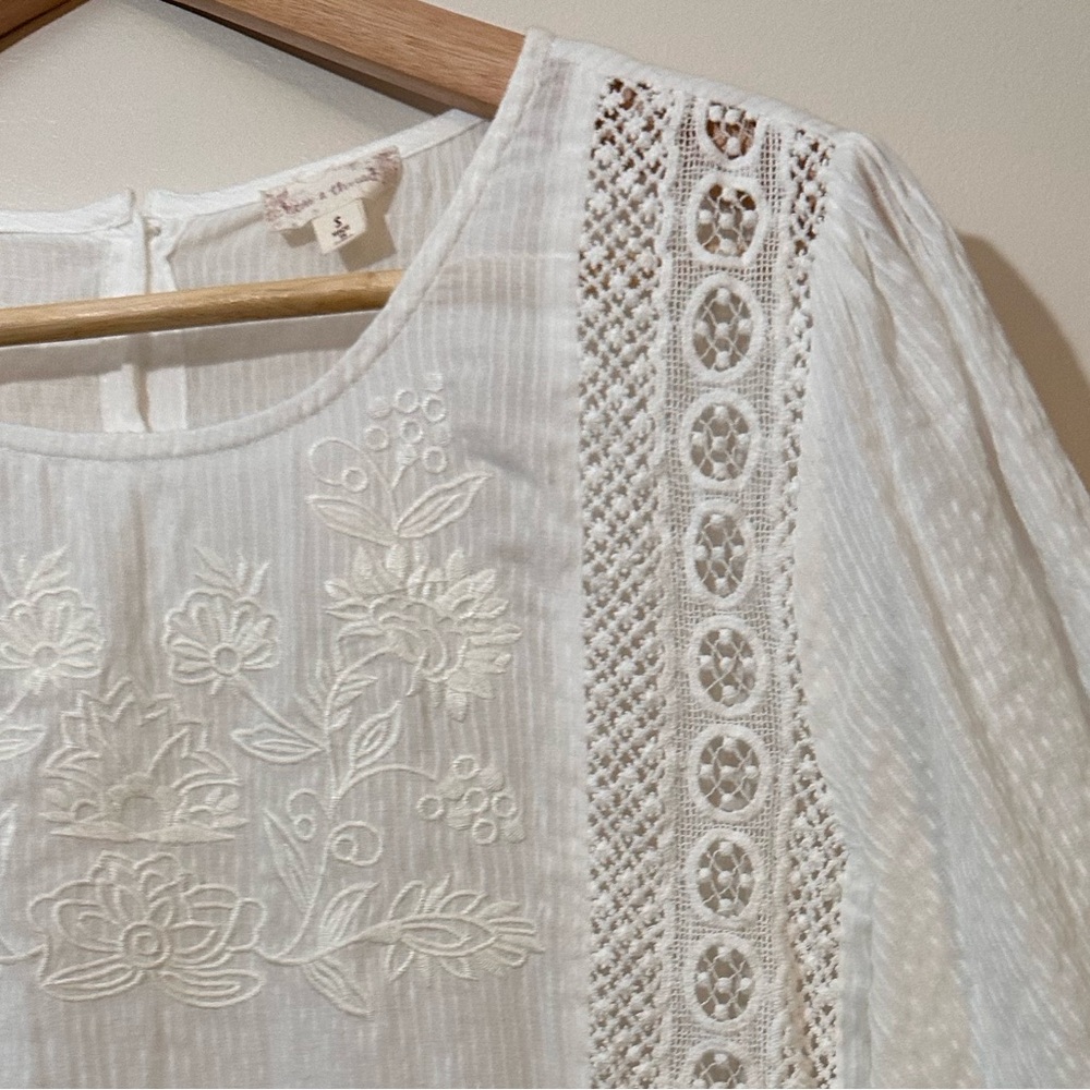 Romantic Top - image 3